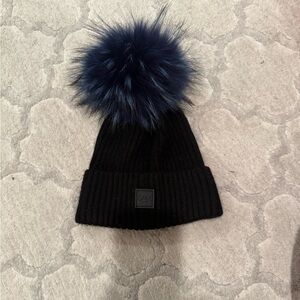 SAM. NEW YORK BEANIE WITH PUFF